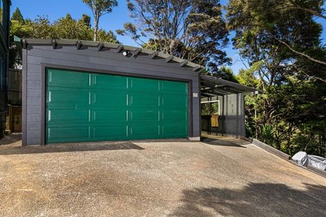 Photo of property in 112 Mountain Road, Henderson Valley, Auckland, 0612