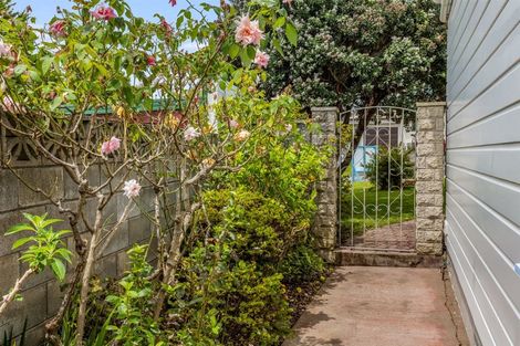 Photo of property in 4 Mervyn Place, Plimmerton, Porirua, 5026