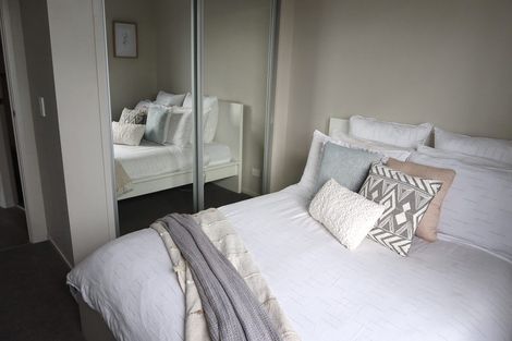 Photo of property in 3/22 Kerewhenua Crescent, Hobsonville, 0616