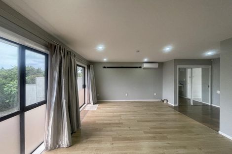 Photo of property in 1/4 Crescent Hills Court, Northpark, Auckland, 2013