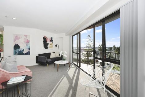 Photo of property in The Rennaissance, 4g/18 Ronwood Avenue, Manukau, Auckland, 2104