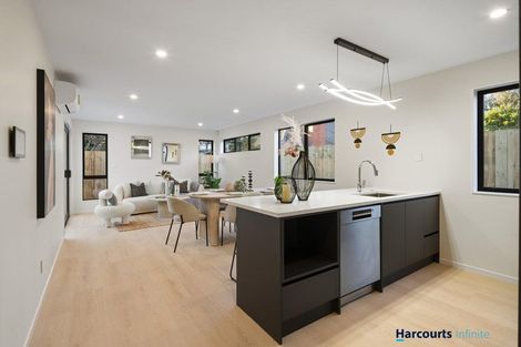 Photo of property in 8b Deuxberry Avenue, Northcote, Auckland, 0627