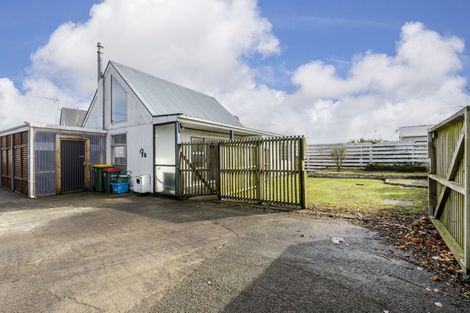 Photo of property in 9a Brierley Place, Marfell, New Plymouth, 4310