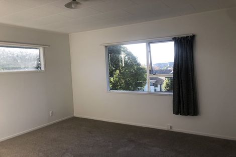Photo of property in 26 Santiago Crescent, Unsworth Heights, Auckland, 0632