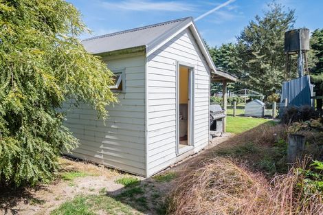 Photo of property in 381 Pareora River Road, Saint Andrews, Timaru, 7972