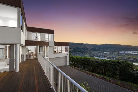 Photo of property in 210 Cannon Hill Crescent, Mount Pleasant, Christchurch, 8081