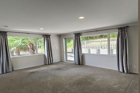 Photo of property in 48 Bur Oak Terrace, Schnapper Rock, Auckland, 0632