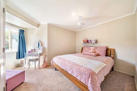 Photo of property in 8 Beechwood Way, Te Marua, Upper Hutt, 5018