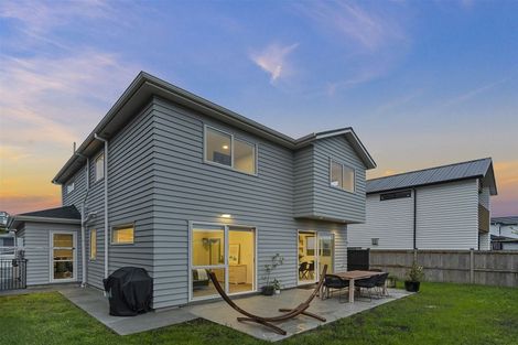 Photo of property in 11 Keel Street, Long Bay, Auckland, 0630