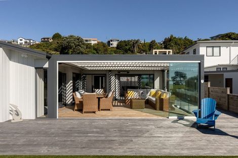 Photo of property in 26 Harbour View Road, Omokoroa, 3114