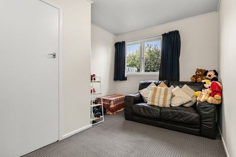 Photo of property in 1 Cedar Place, Hillcrest, Hamilton, 3216