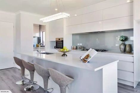 Photo of property in 27 Shibata Rise, Ranui, Auckland, 0612