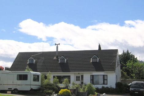 Photo of property in 14 Glengarry Place, Hilltop, Taupo, 3330