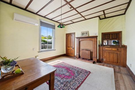 Photo of property in 1420 Karamu Road North, Mayfair, Hastings, 4122