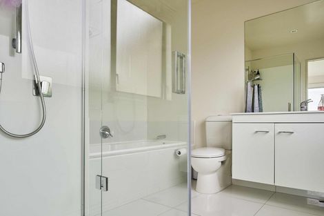 Photo of property in 17 Paremata Drive, Paremata, Porirua, 5024