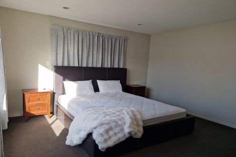 Photo of property in 9 Mckellar Place, Hornby, Christchurch, 8042