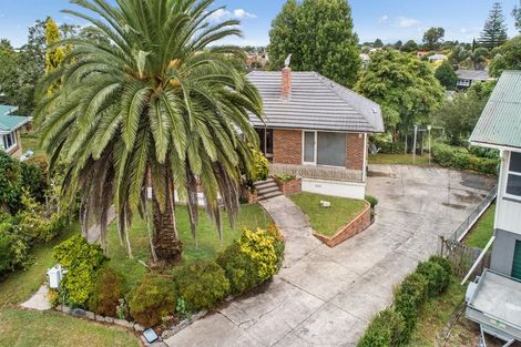 Photo of property in 15 Campbell Place, Papakura, 2110