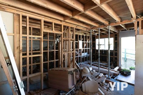 Photo of property in 114a Newlands Road, Newlands, Wellington, 6037