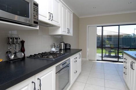 Photo of property in 21 Akaroa Road, Poraiti, Napier, 4112