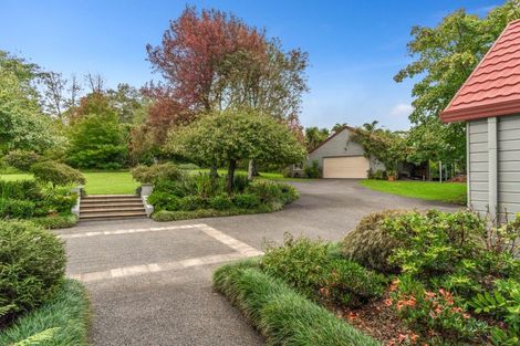 Photo of property in 37 Hardens Lane, Paremoremo, Auckland, 0632