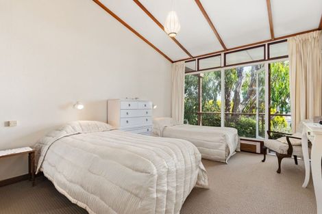 Photo of property in 4 Michael Avenue, Mount Pleasant, Christchurch, 8081