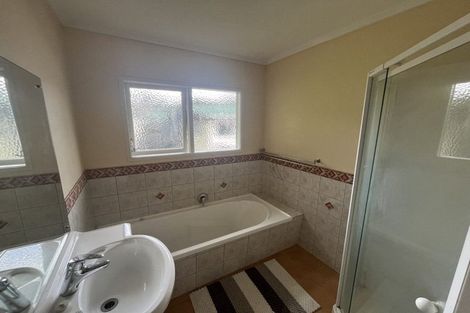 Photo of property in 26 Awaruku Road, Torbay, Auckland, 0630