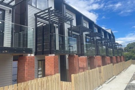 Photo of property in 31 Parkwood Avenue, Westgate, Auckland, 0614