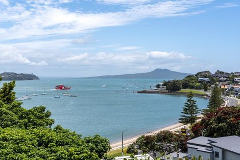 Photo of property in 5 Te Akau Crescent, Bucklands Beach, Auckland, 2012