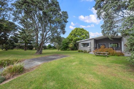 Photo of property in 38 Albany Road, One Tree Point, 0118