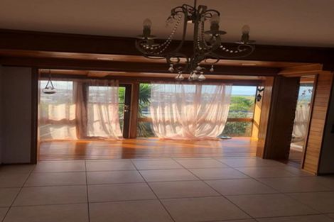 Photo of property in 11 Wairere Road, Torbay, Auckland, 0630