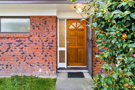 Photo of property in 2/16 Denver Avenue, Sunnyvale, Auckland, 0612