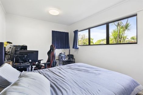 Photo of property in 1/18 Charles Dickens Drive, Mellons Bay, Auckland, 2014