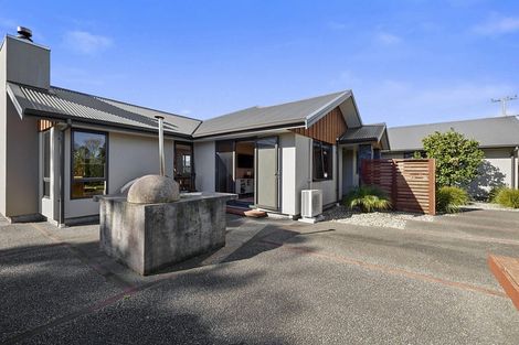 Photo of property in 533 Manutahi Road, Lepperton, New Plymouth, 4373