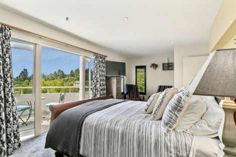Photo of property in 27 Te Urunga Place, Acacia Bay, Taupo, 3330
