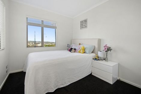 Photo of property in 137 Baverstock Road, Flat Bush, Auckland, 2016