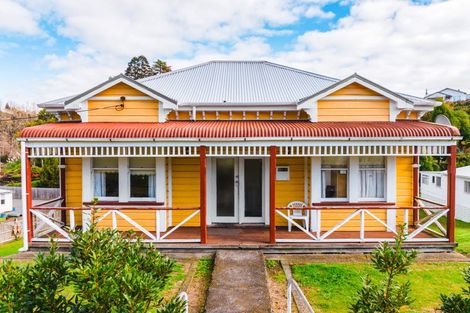 Photo of property in 12 Golf Road, Taumarunui, 3920