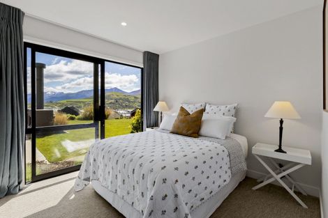 Photo of property in 1 Chimney Lane, Jacks Point, Queenstown, 9371