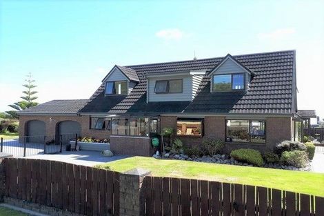 Photo of property in 112 Main South Road, Karoro, Greymouth, 7805