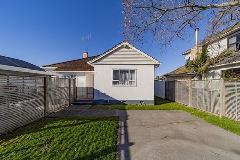 Photo of property in 16 Nuffield Avenue, Marewa, Napier, 4110
