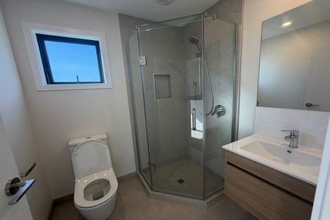 Photo of property in 27 Meadowood Drive, Unsworth Heights, Auckland, 0632