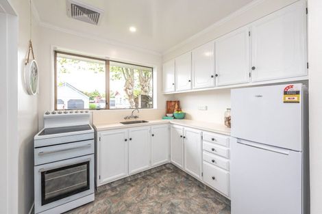 Photo of property in 3/2 Parkes Avenue, Saint Johns Hill, Whanganui, 4501