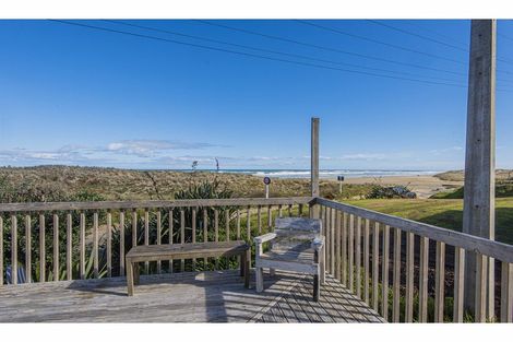 Photo of property in 37 Marine Drive, Te Kopuru, Dargaville, 0371