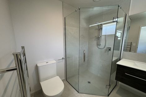 Photo of property in 95a Rattray Street, Riccarton, Christchurch, 8041