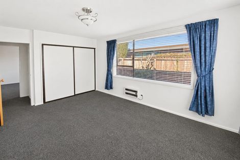 Photo of property in 1/58a Daniels Road, Redwood, Christchurch, 8051