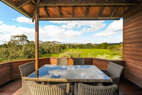 Photo of property in 102 Shaw Road, Oratia, Auckland, 0604