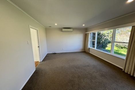 Photo of property in 2/4 Westwell Road, Belmont, Auckland, 0622