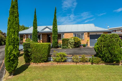 Photo of property in 35 Yorke Road, Haruru, 0204