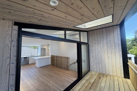 Photo of property in 7b Manor Place, Point Chevalier, Auckland, 1022