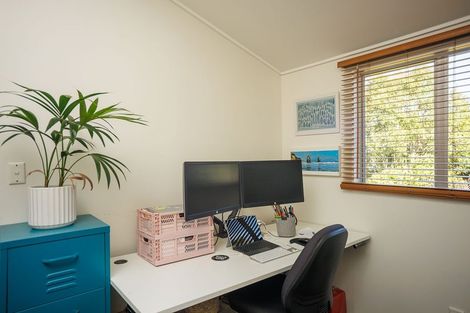 Photo of property in 264c Grounsell Crescent, Belmont, Lower Hutt, 5010
