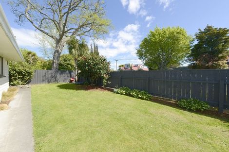 Photo of property in 1/48 Jeffreys Road, Fendalton, Christchurch, 8052